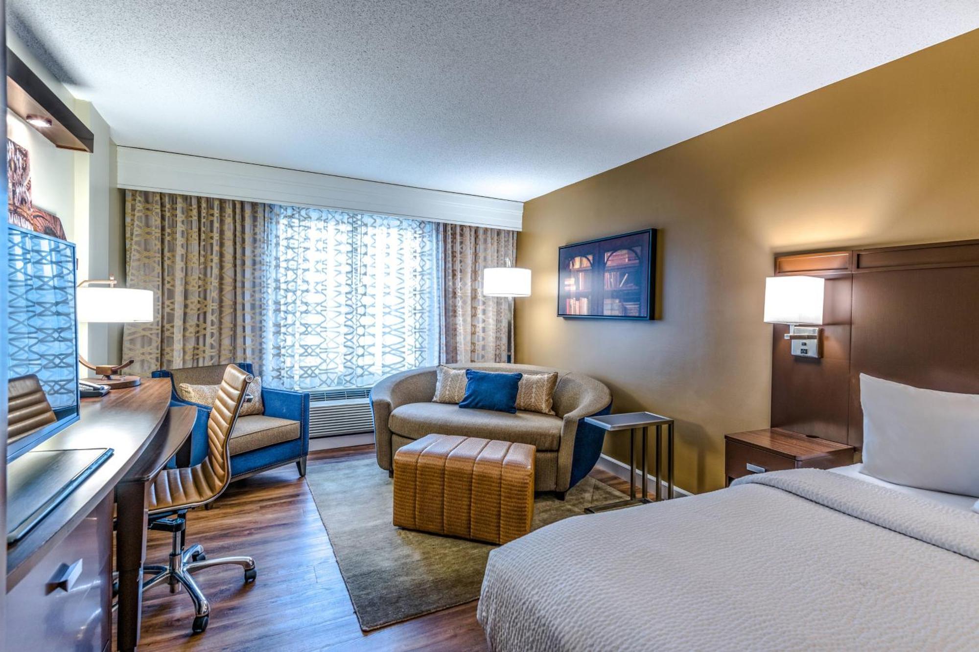 Courtyard By Marriott Charleston Historic District Hotell Exteriör bild