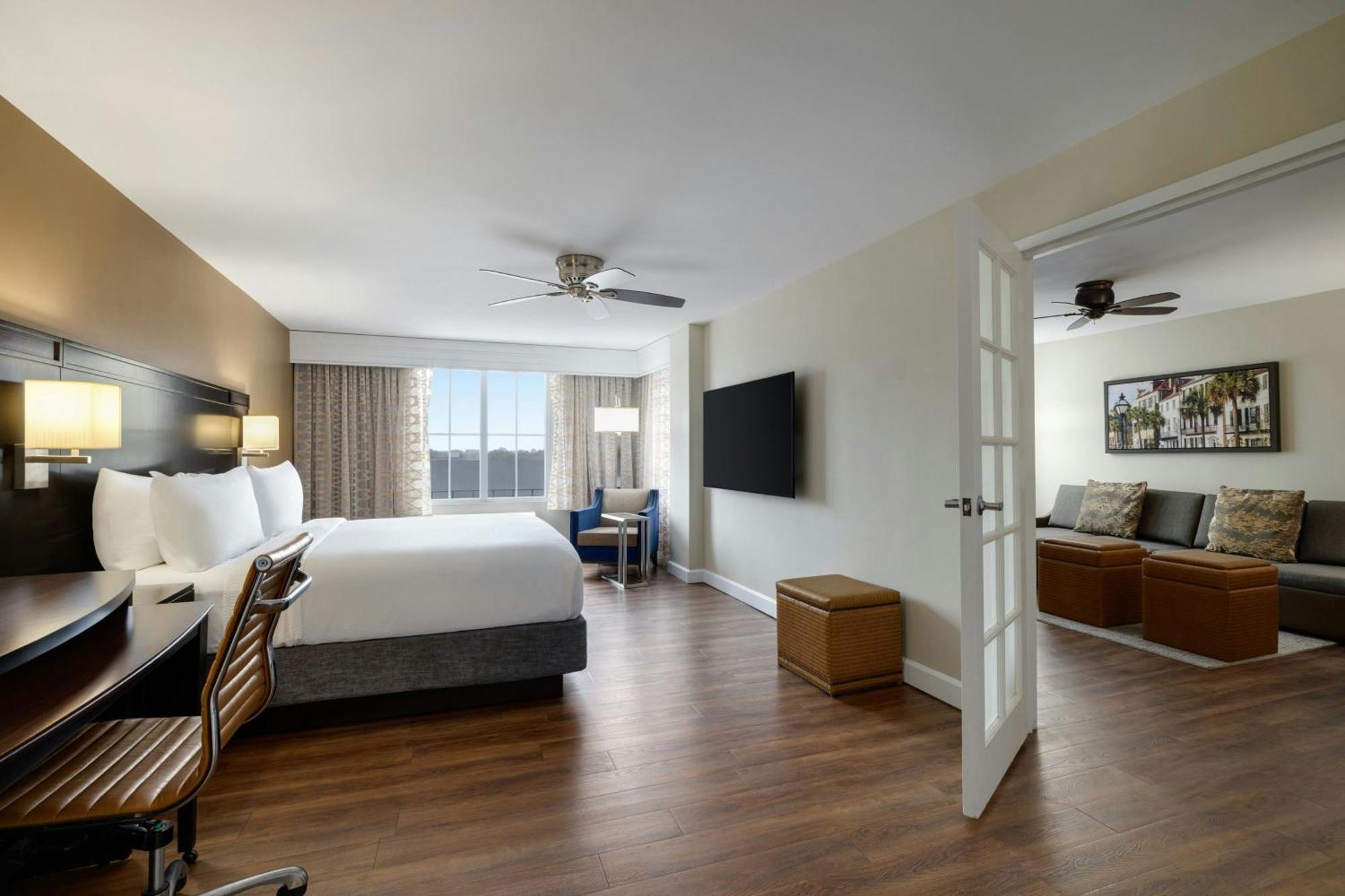 Courtyard By Marriott Charleston Historic District Hotell Exteriör bild