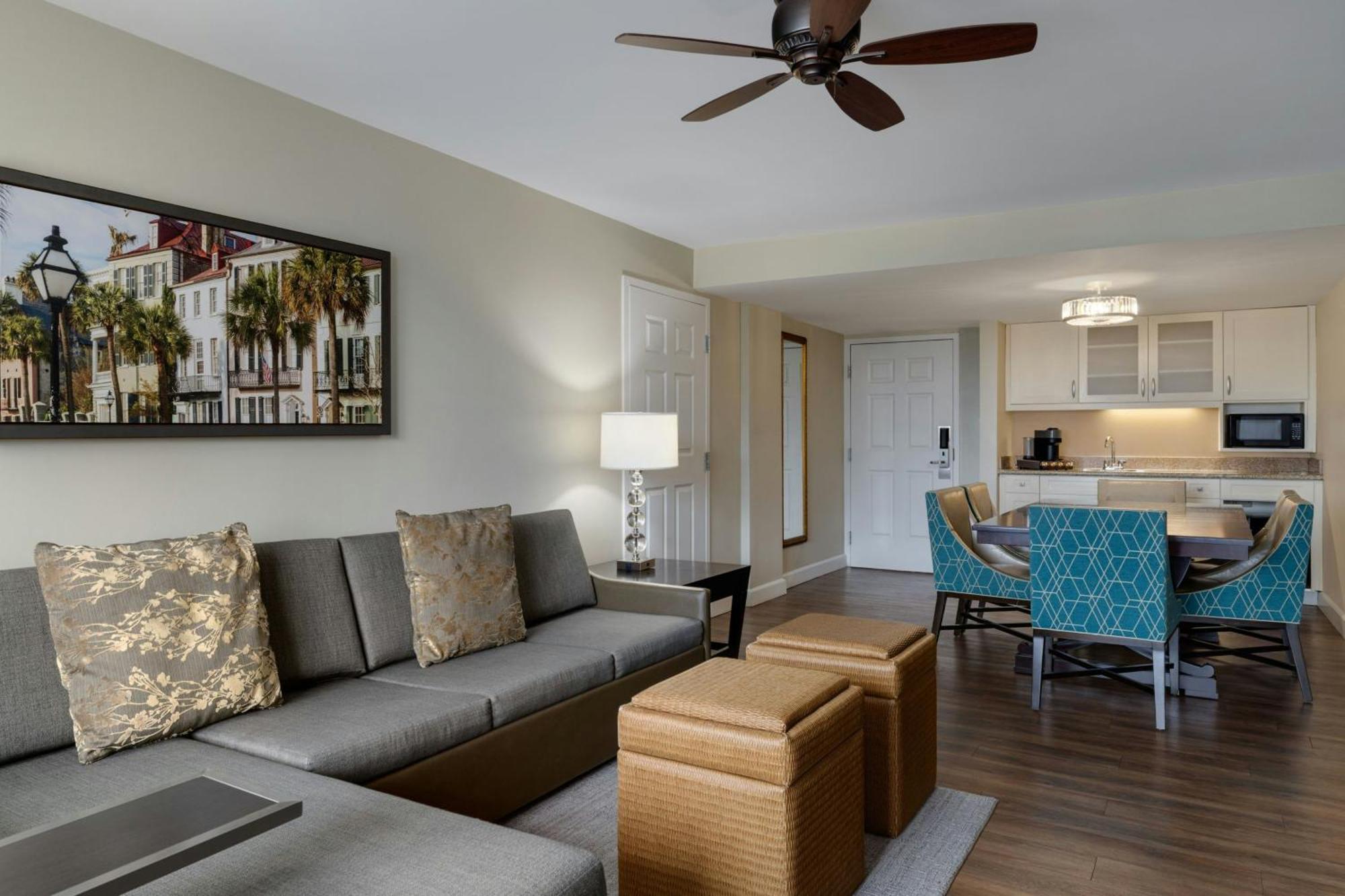 Courtyard By Marriott Charleston Historic District Hotell Exteriör bild