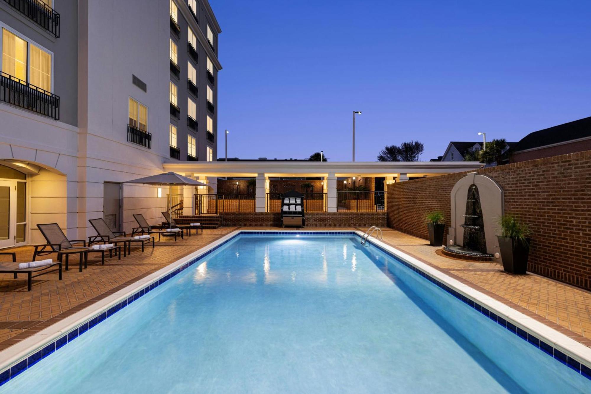 Courtyard By Marriott Charleston Historic District Hotell Exteriör bild