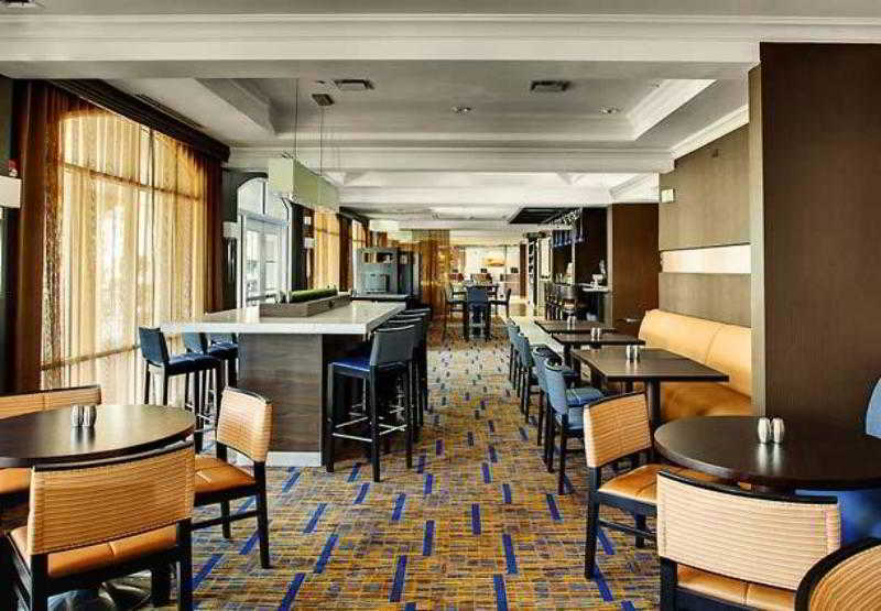 Courtyard By Marriott Charleston Historic District Hotell Exteriör bild